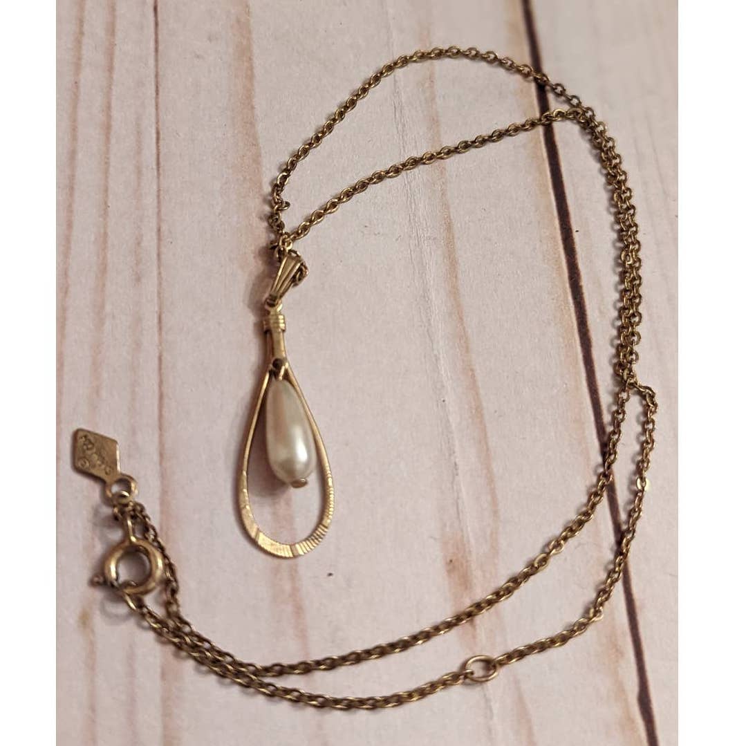 Sara Cov Necklace